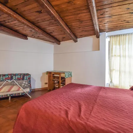 2 Bedroom Beautiful In 度假居 Torrenova (Sicily)