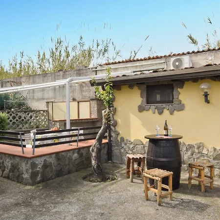 2 Bedroom Beautiful In Torrenova (Sicily)